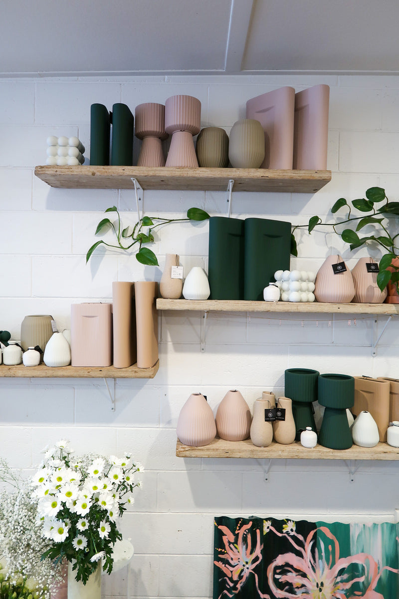 VASES Tagged "FLORAL INTERIORS" Vogue Nature